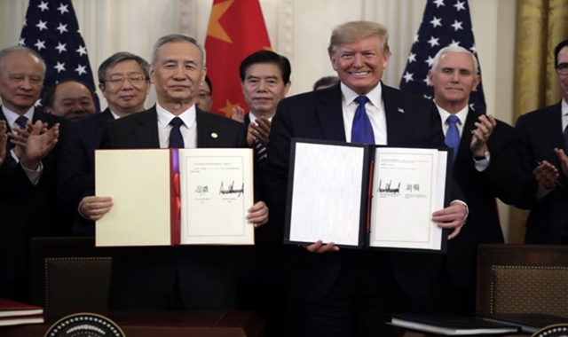 จีน-สหรัฐยิ้มแฉ่งลงนาม “ข้อตกลงการค้าเฟสแรก” ลดร้อนแรง “สงครามการค้า”